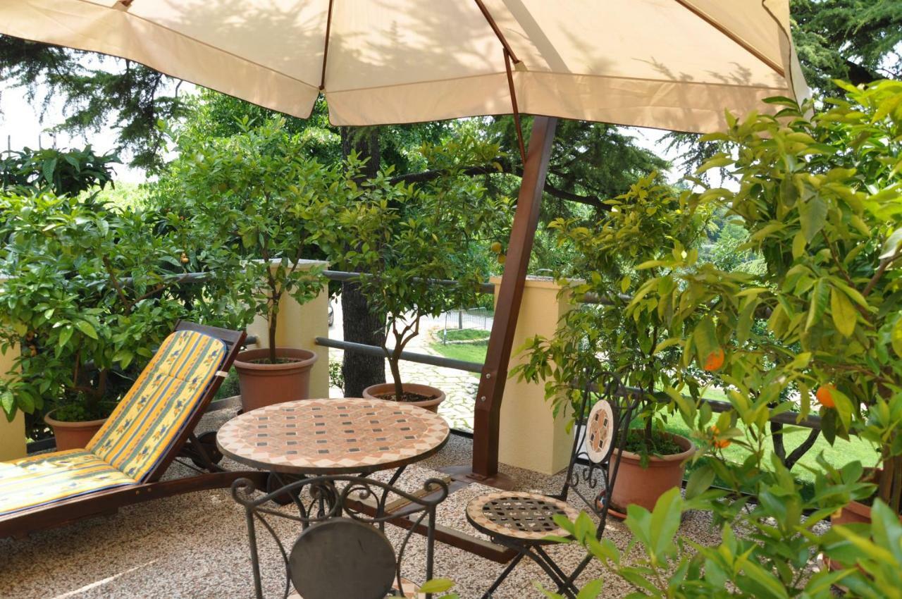 Bed and Breakfast Relais Des Roches Sona Zewnętrze zdjęcie