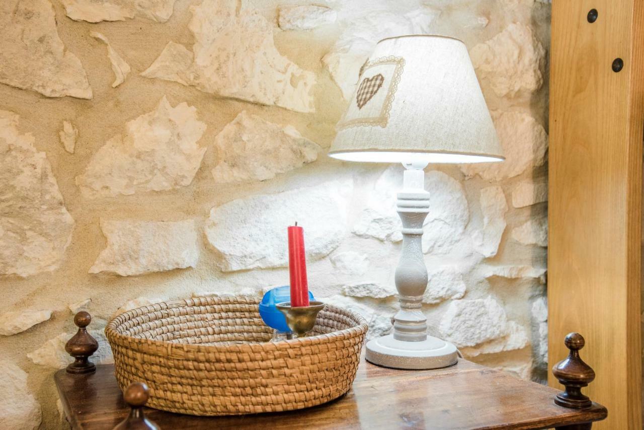 Bed and Breakfast Relais Des Roches Sona Zewnętrze zdjęcie